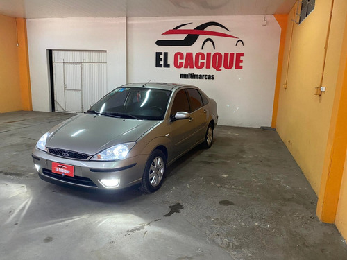 Ford Focus 2.0 Ghia