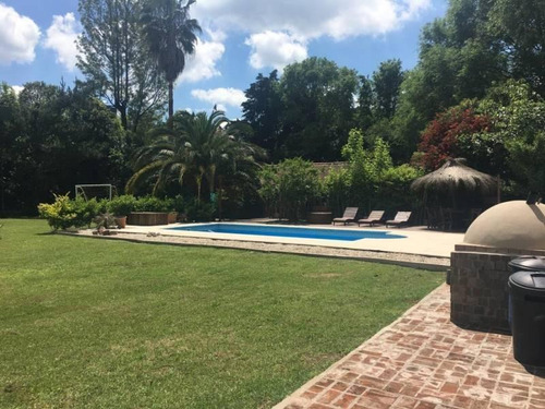 Imagen 3 de 16 de Reed Vende Excelente Quinta Reciclada A Nuevo.
