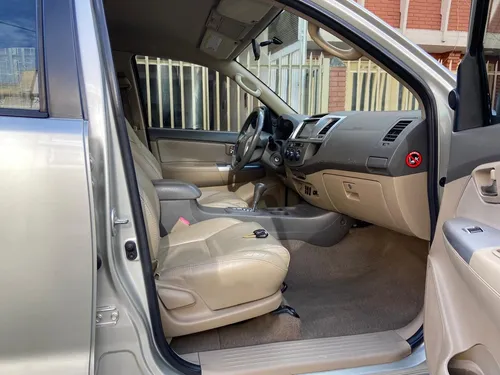 Toyota Fortuner 2.7 cc gasolina automática 4*2.