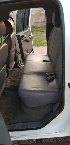 Nissan Frontier 2011 2.5 Le Cab Doble 4x4