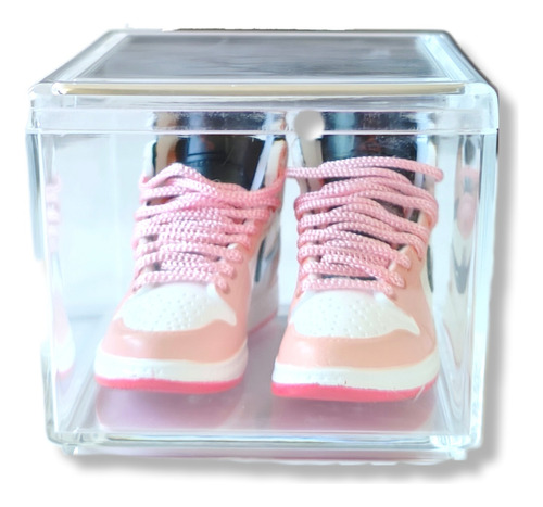 Figura Coleccionable Mini Tenis J1 High Rosado Caja Acrílic