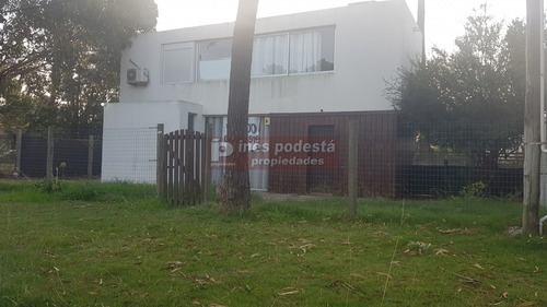 Casa En Pinares- Ref: 37553