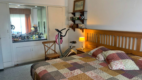 Venta Apto. En Centro, 3 Dorm, Piso Alto, Calefacción Ctrl. Agua Caliente Central, Vig 24hs.