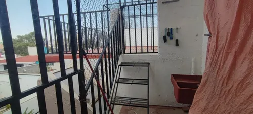 Oportunidad De Inversión En Valle Dorado Casa Amplia.