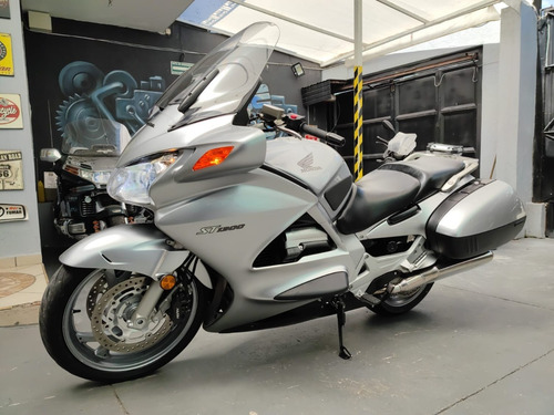 Imagen 3 de 10 de Honda St 1300 2007 Título Limpio Checala!!!