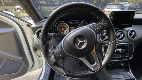 Imagen 12 de 20 de Mercedes Benz Gla 200 2016