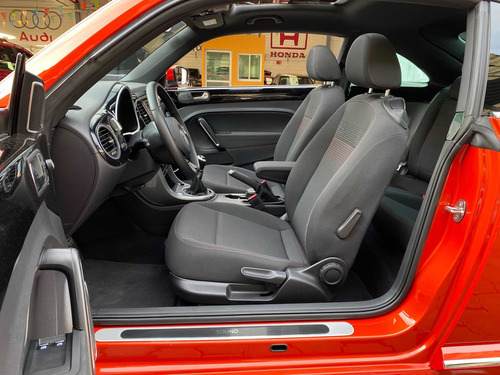 Volkswagen Beetle 2.5 Sound Mt 2018