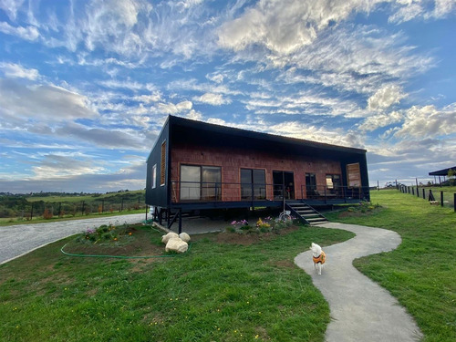 Casa En Venta De 7 Dorm. En Puerto Varas