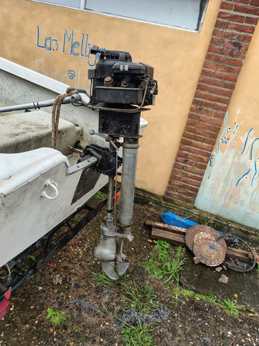 Bote Con Motor