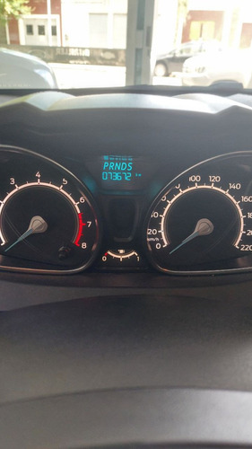 Ford Fiesta Kinetic 1.6 Titanium Powershift 120cv