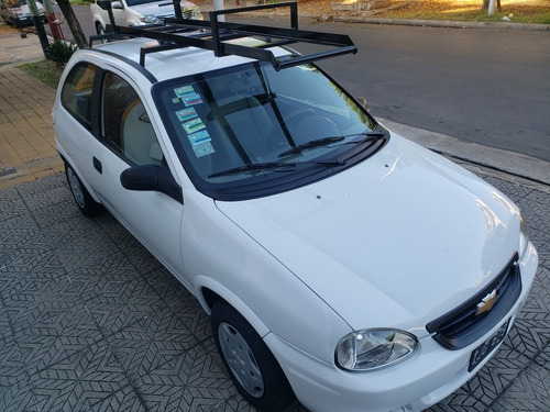 Imagen 16 de 17 de Chevrolet Corsa 2010 1.4 Cargo