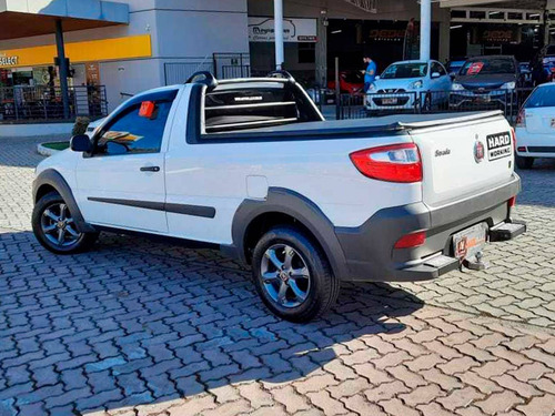 Imagem 4 de 12 de Fiat Strada 1.4 Mpi Hard Working Cs 8v Flex 2p Manual