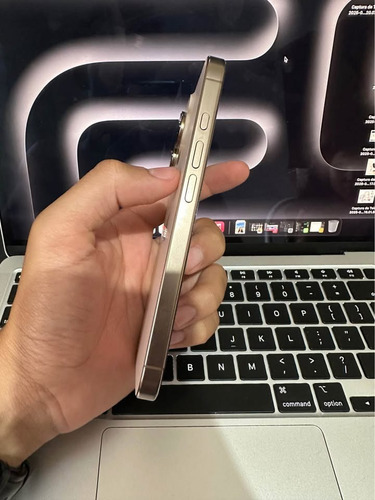 Apple Iphone 16 Pro 128gb Garantia Até 20/03/25 Sem Detalhes Nude (Usado)