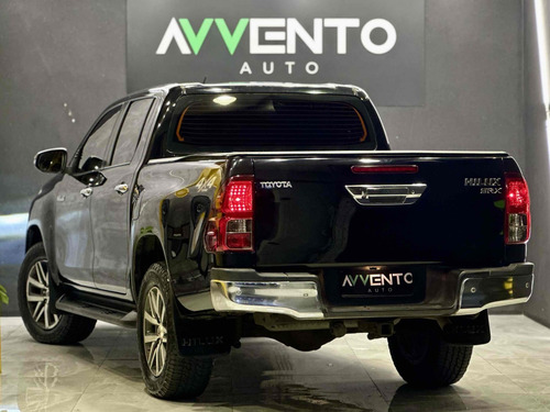 Toyota Hilux 2.8 SRX 4X4 CD 16V DIESEL 4P AUTOMÁTICO