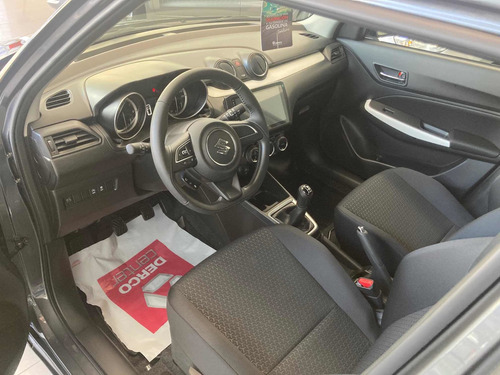 Imagen 7 de 8 de Suzuki Swift Súper Full Equipo