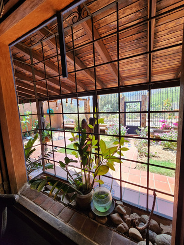 Amplia Casa Estilo Chana, La Comarca