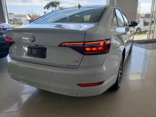 Volkswagen Vento 1.4 Comfortline 150cv At