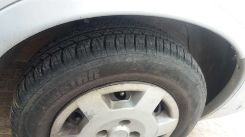 Vendo Corsa Sedan Da Chevrolet Na Cor Prata 4 Portas