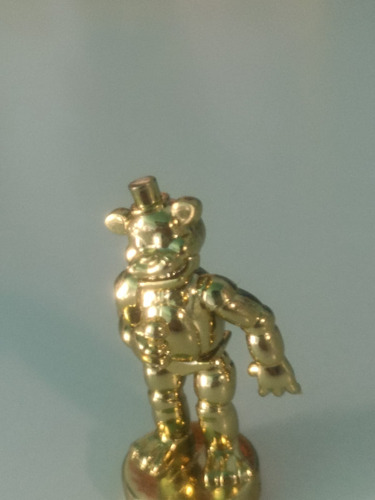 Figura Freddy Dorada Colección Vuala 2025 Fnaf. (Usado)