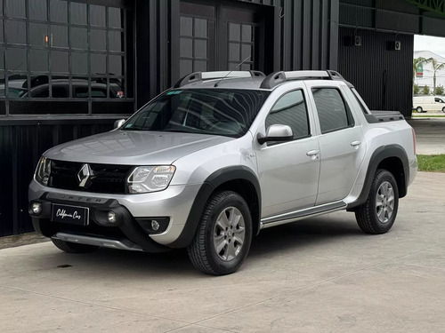 Renault Duster Oroch 2.0 Outsider Plus
