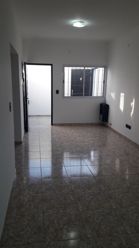 Particular Alquilo Departamento,impecable Estado