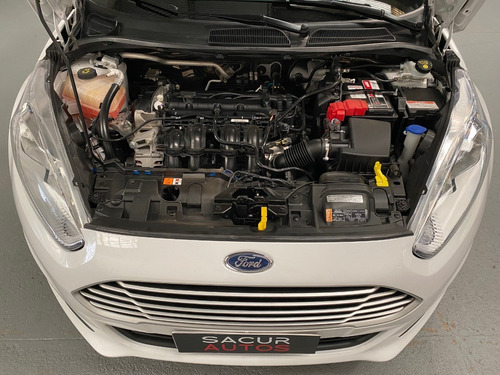Imagen 12 de 18 de Ford Fiesta 1.6 5p Se (kd) 2017