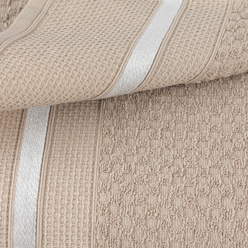 Toalha De Banho 100% Algodão 1,50m X 0,80m Bege De Alta Durabilidade Sensação Luxuosa Suave Ao Toque Com Acabamento Sofisticado Theovitex
