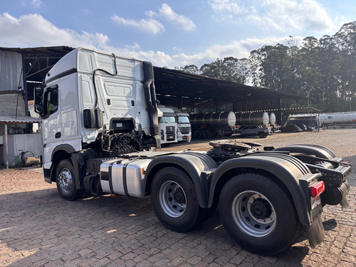 New Actros 2651 Ano 2022 Suspensao Mola Traçado 6x4