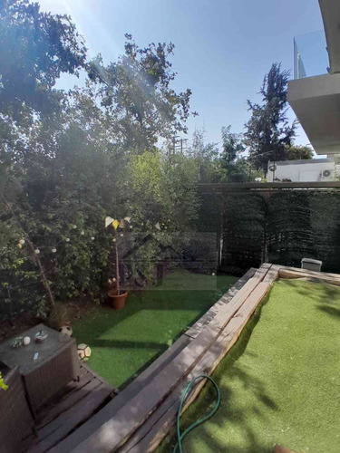 Excelente Casa Estilo Townhouse De 3 Niveles, En Providencia