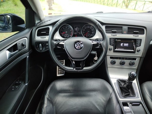 Imagem 7 de 11 de Volkswagen Golf 1.4 Tsi Comfortline 16v Gasolina 4p Manual