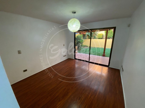 Casa 5 Dormitorios Condominio Jardines De La Viña La Florida