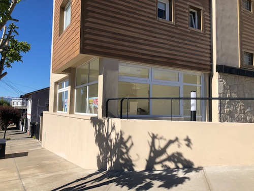 Imagen 2 de 10 de Bariloche Local Centrico A Estrenar Oportunidad
