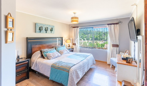 Casa Con Quincho Y Cabaña En Mantagua, 2.528m² De Terreno