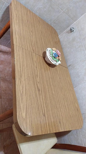 Mesa De Cocina Fórmic Impecable+ Dos Sillas Marrón Claro Marrón Claro (Usado)