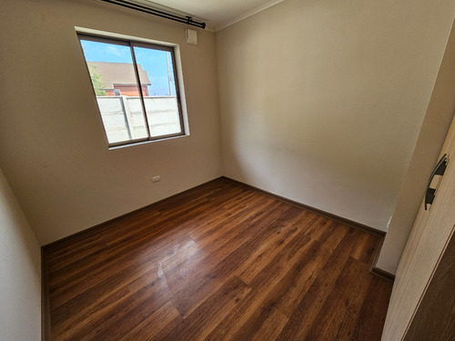 Casa De 1 Piso Parque San Valentín