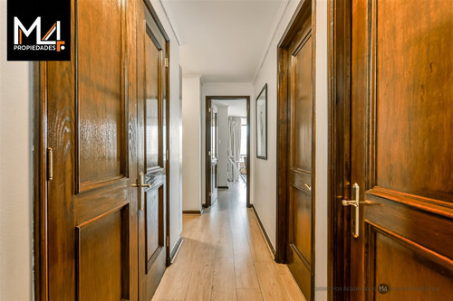 Departamento En Arriendo De 3 Dorm. + Servicio En Las Co