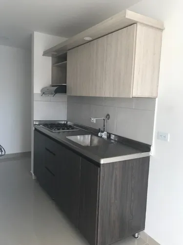 Se Arrrienda Apartamento A 3 Cuadras Del Parque De Rionegro (antioquia)
