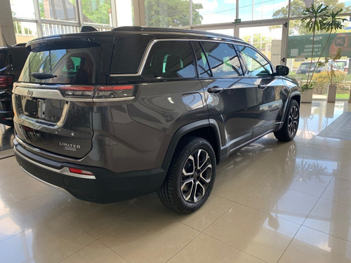 Imagen 4 de 16 de Jeep Commander 4x2 Limited 2023