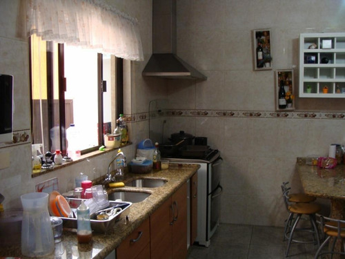 Sobrado Com 3 Dormitórios À Venda, 233 M² Por R$ 750.000 - Vila Cosmopolita - São Paulo/sp - So6489