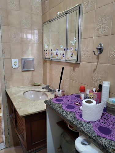 Imagem 20 de 30 de Casa 3 Quartos Uma Suíte , Piscina E Lojas