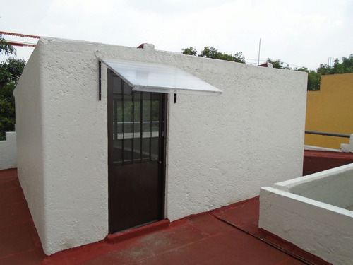 Casa Dúplex En Venta Totalmente Remodelada.