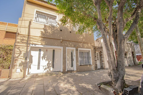Venta Casa 5 Ambientes Con Garage Patio Y Terraza