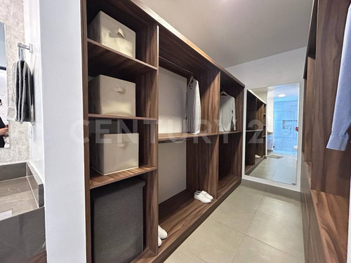 Casa En Venta En Constanza Residencial, Guadalupe, Nuevo León