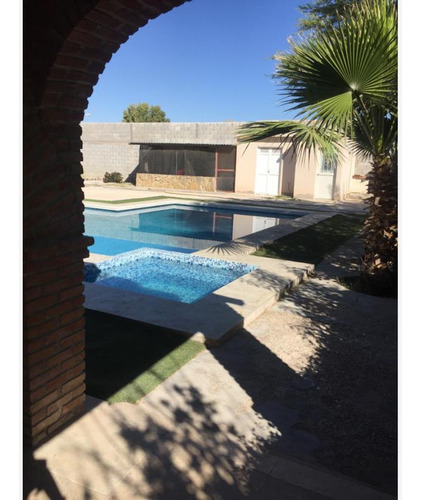 Quinta En Venta En El Olivo