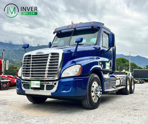 Freightliner Cascadia Tractomula