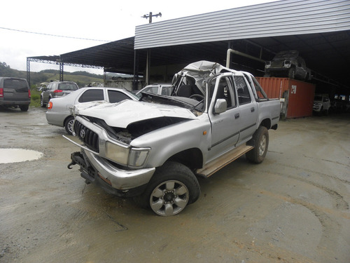 Sucata Toyota Hilux 3.0 2003