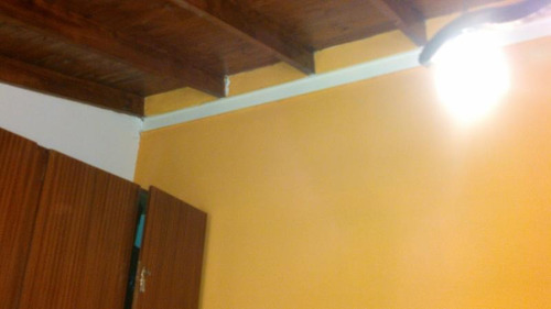 Imagen 5 de 19 de Casa Apta Para Dos Familias Con Garaje Y Fondo Libre.