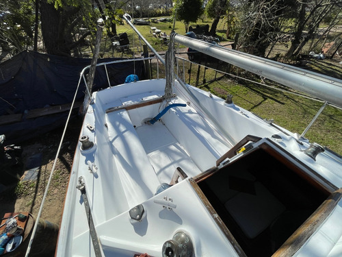 Imagen 3 de 23 de Velero Alpha 25 Tohatsu 18 Hp
