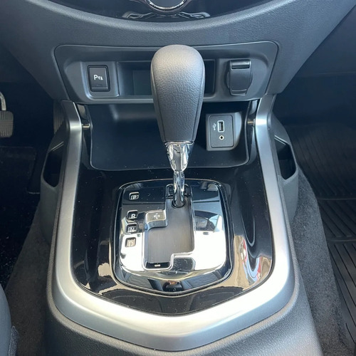 Imagen 23 de 25 de Nissan Frontier Platinum 4x2 At 2023
