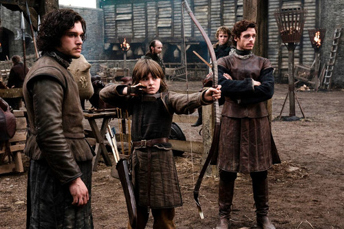 Imagem 4 de 6 de Box Blu Ray Game Of Thrones 2 ° Temporada Completa 5 Discos